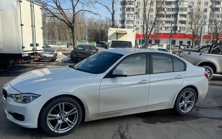 BMW 3 серия, 2017 год, 1 880 000 рублей, 3 фотография
