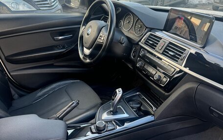 BMW 3 серия, 2017 год, 1 880 000 рублей, 11 фотография