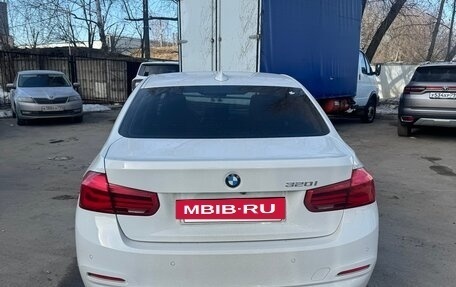 BMW 3 серия, 2017 год, 1 880 000 рублей, 13 фотография