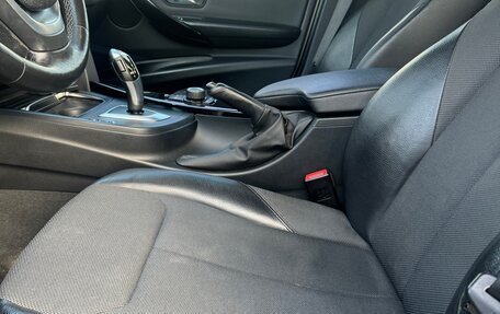 BMW 3 серия, 2017 год, 1 880 000 рублей, 21 фотография