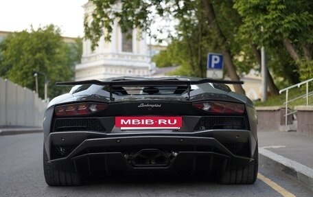 Lamborghini Aventador I рестайлинг, 2018 год, 30 500 000 рублей, 10 фотография