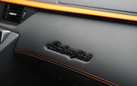 Lamborghini Aventador I рестайлинг, 2018 год, 30 500 000 рублей, 21 фотография