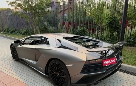 Lamborghini Aventador I рестайлинг, 2018 год, 30 500 000 рублей, 25 фотография