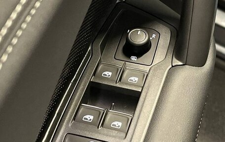 Volkswagen Tiguan, 2026 год, 6 000 000 рублей, 12 фотография