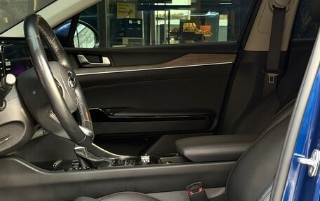 KIA K5, 2021 год, 2 500 000 рублей, 18 фотография