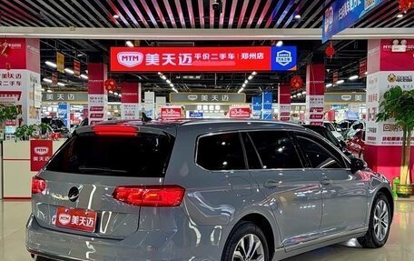 Volkswagen Passat B8 рестайлинг, 2022 год, 3 850 000 рублей, 2 фотография