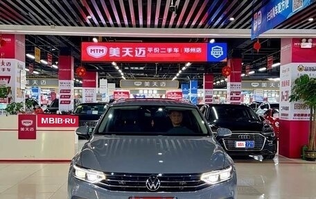 Volkswagen Passat B8 рестайлинг, 2022 год, 3 850 000 рублей, 8 фотография