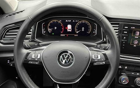 Volkswagen T-Roc I, 2022 год, 2 324 500 рублей, 6 фотография