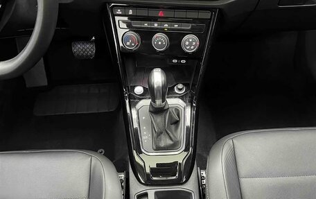 Volkswagen T-Roc I, 2022 год, 2 324 500 рублей, 8 фотография