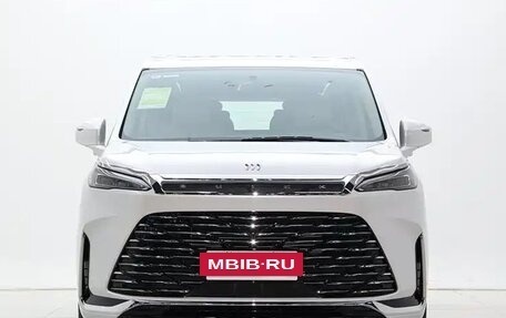 Buick GL8, 2026 год, 6 572 000 рублей, 2 фотография