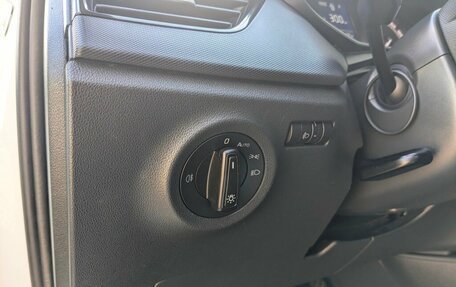 Skoda Rapid II, 2021 год, 1 250 000 рублей, 29 фотография