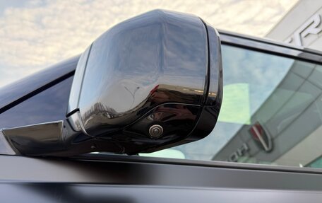 Land Rover Defender II, 2020 год, 4 400 000 рублей, 25 фотография