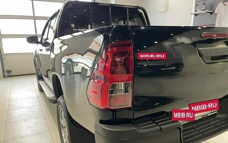 Toyota Hilux VIII, 2018 год, 2 800 000 рублей, 7 фотография