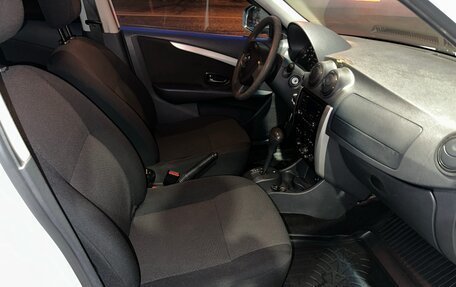 Nissan Almera, 2017 год, 780 000 рублей, 12 фотография