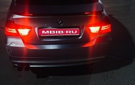 BMW 3 серия, 2011 год, 1 050 000 рублей, 2 фотография