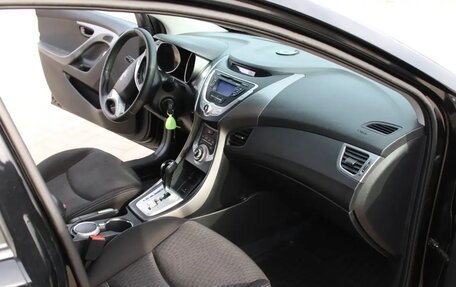 Hyundai Elantra V, 2011 год, 1 000 000 рублей, 11 фотография