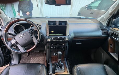 Toyota Land Cruiser Prado 150 рестайлинг 2, 2010 год, 2 950 000 рублей, 4 фотография