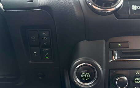 Toyota Land Cruiser Prado 150 рестайлинг 2, 2010 год, 2 950 000 рублей, 15 фотография