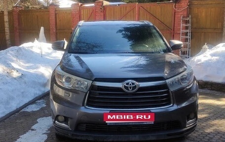 Toyota Highlander III, 2014 год, 3 150 000 рублей, 8 фотография