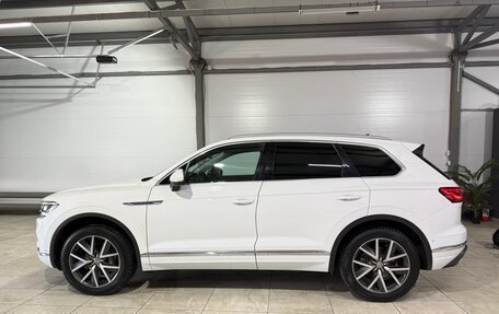 Volkswagen Touareg III, 2019 год, 4 400 000 рублей, 10 фотография