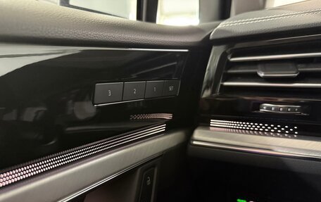 Volkswagen Touareg III, 2019 год, 4 400 000 рублей, 19 фотография