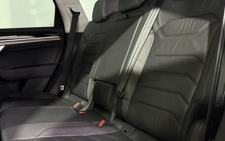 Volkswagen Touareg III, 2019 год, 4 400 000 рублей, 22 фотография