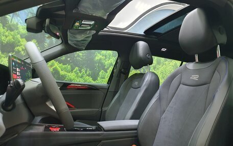 Volkswagen Tiguan, 2025 год, 5 000 000 рублей, 16 фотография