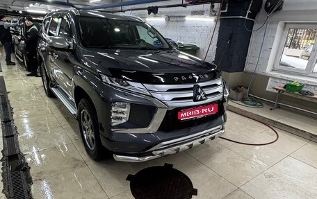 Mitsubishi Pajero Sport III рестайлинг, 2021 год, 4 500 000 рублей, 1 фотография