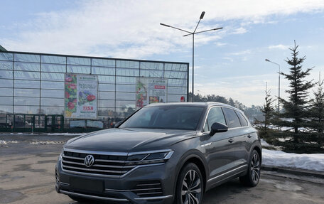 Volkswagen Touareg III, 2021 год, 6 600 000 рублей, 1 фотография