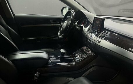 Audi A8, 2012 год, 1 799 777 рублей, 36 фотография