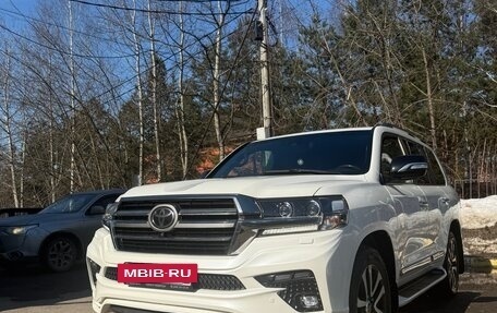 Toyota Land Cruiser 200, 2019 год, 8 500 000 рублей, 2 фотография