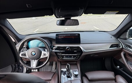 BMW 5 серия, 2021 год, 5 700 000 рублей, 12 фотография