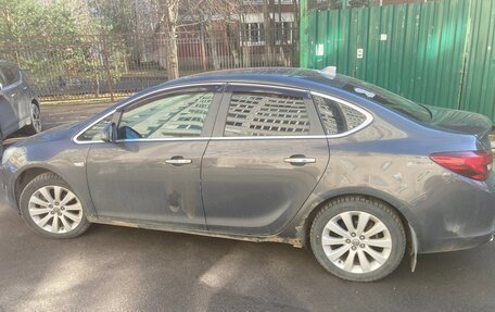 Opel Astra J, 2013 год, 600 000 рублей, 4 фотография