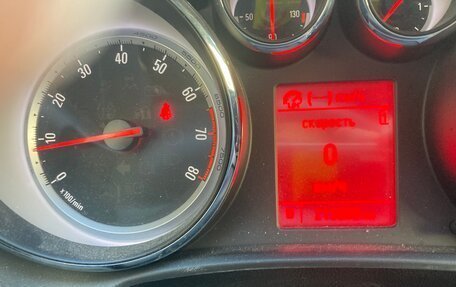 Opel Astra J, 2013 год, 600 000 рублей, 9 фотография