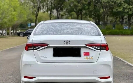 Toyota Corolla, 2022 год, 1 600 000 рублей, 5 фотография