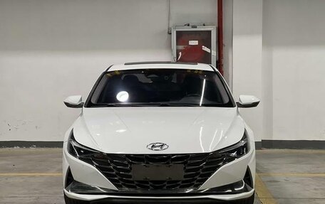 Hyundai Elantra, 2021 год, 1 750 000 рублей, 3 фотография