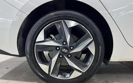 Hyundai Elantra, 2021 год, 1 750 000 рублей, 10 фотография