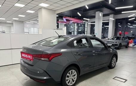 Hyundai Solaris II рестайлинг, 2021 год, 1 590 000 рублей, 4 фотография