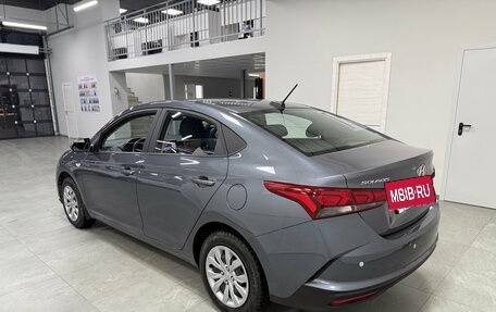 Hyundai Solaris II рестайлинг, 2021 год, 1 590 000 рублей, 5 фотография