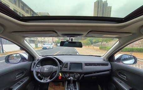 Honda Vezel, 2022 год, 1 684 000 рублей, 12 фотография