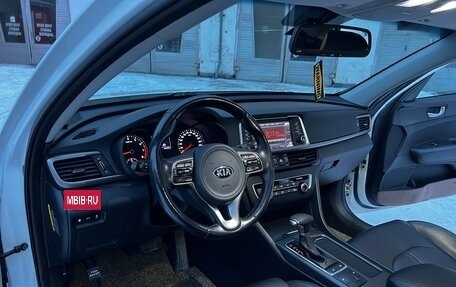 KIA K5 II, 2017 год, 1 700 000 рублей, 13 фотография