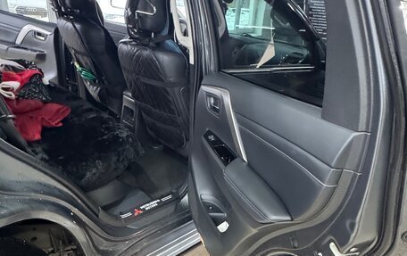 Mitsubishi Pajero Sport III рестайлинг, 2021 год, 4 500 000 рублей, 6 фотография