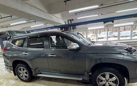 Mitsubishi Pajero Sport III рестайлинг, 2021 год, 4 500 000 рублей, 4 фотография