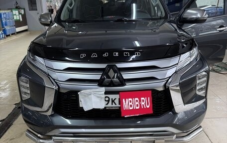 Mitsubishi Pajero Sport III рестайлинг, 2021 год, 4 500 000 рублей, 2 фотография