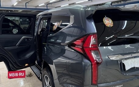 Mitsubishi Pajero Sport III рестайлинг, 2021 год, 4 500 000 рублей, 9 фотография