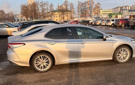 Toyota Camry, 2018 год, 2 780 000 рублей, 7 фотография