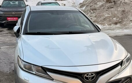 Toyota Camry, 2018 год, 2 780 000 рублей, 2 фотография