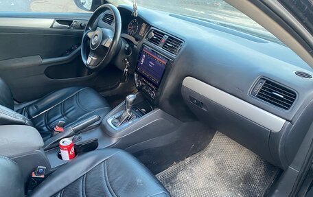 Volkswagen Jetta VI, 2012 год, 750 000 рублей, 10 фотография