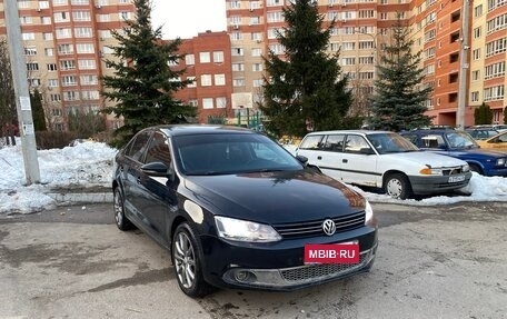 Volkswagen Jetta VI, 2012 год, 750 000 рублей, 3 фотография