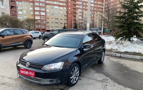 Volkswagen Jetta VI, 2012 год, 750 000 рублей, 2 фотография